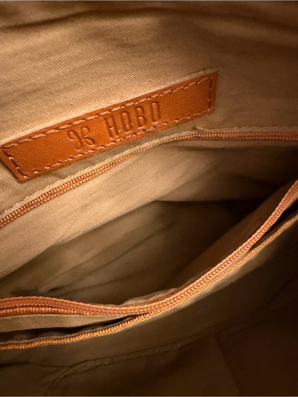 HOBO Retired “DARCY Crossbody and Wristlet” Warm Chestnut Brown  & Boho Strap - Picture 11 of 12